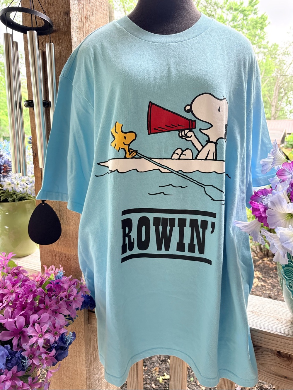 Levi’s x Peanuts Snoopy & Woodstock  Rowin’ Blue Crew Oversized Graphic Tee